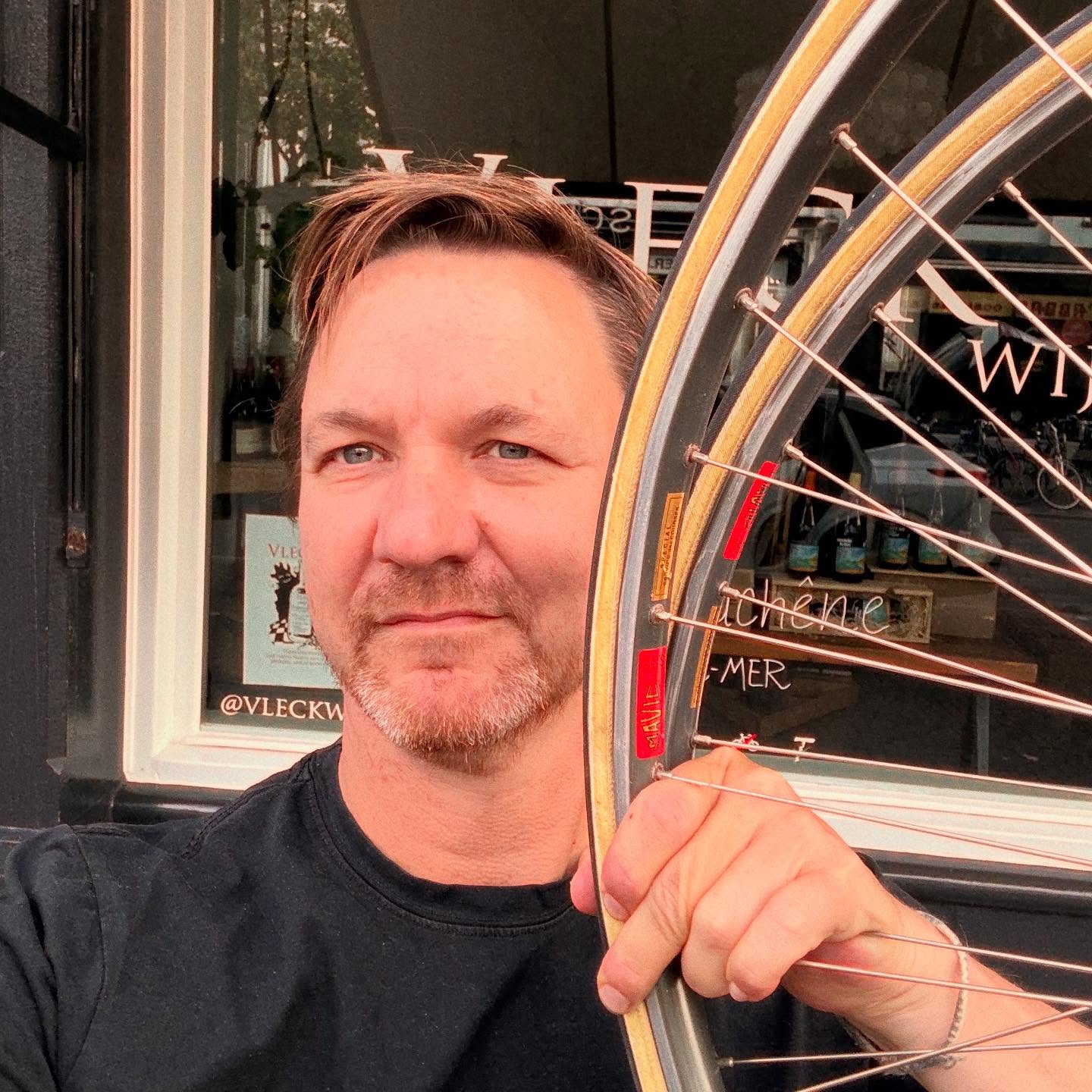Sven van Velo Love